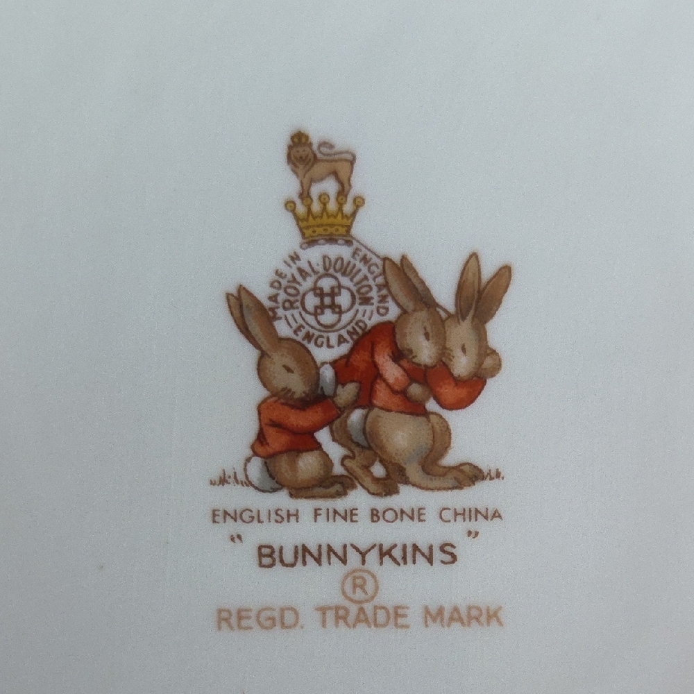 Royal Doulton Bunnykins Peter Rabbit Tickets Counter Children's Bowl - Picture 2 of 6